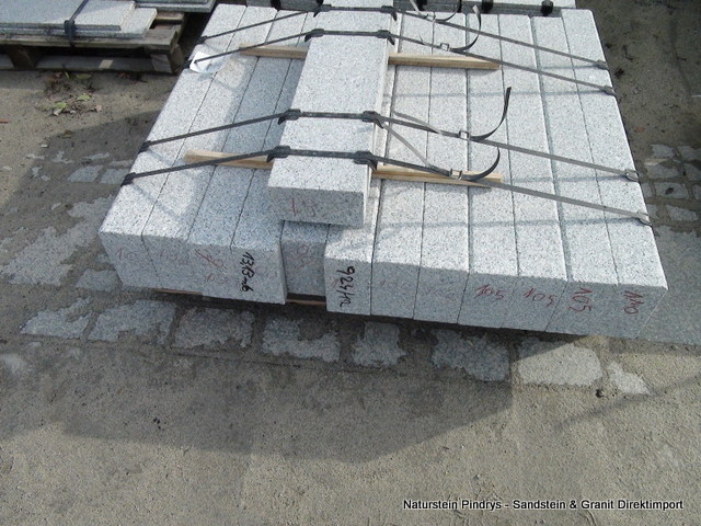 Granit Randsteine / 20 cm Höhe, Leistensteine, Bordsteine, Rasenkante
